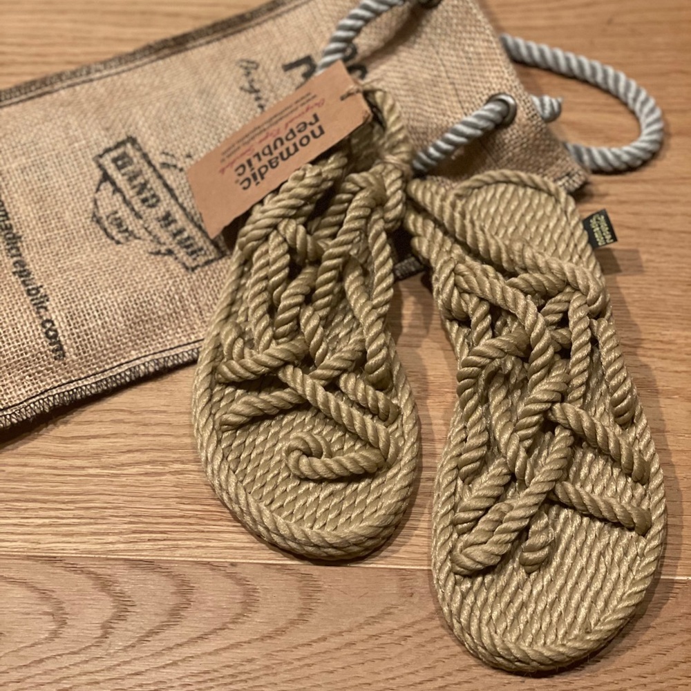 Sandal
